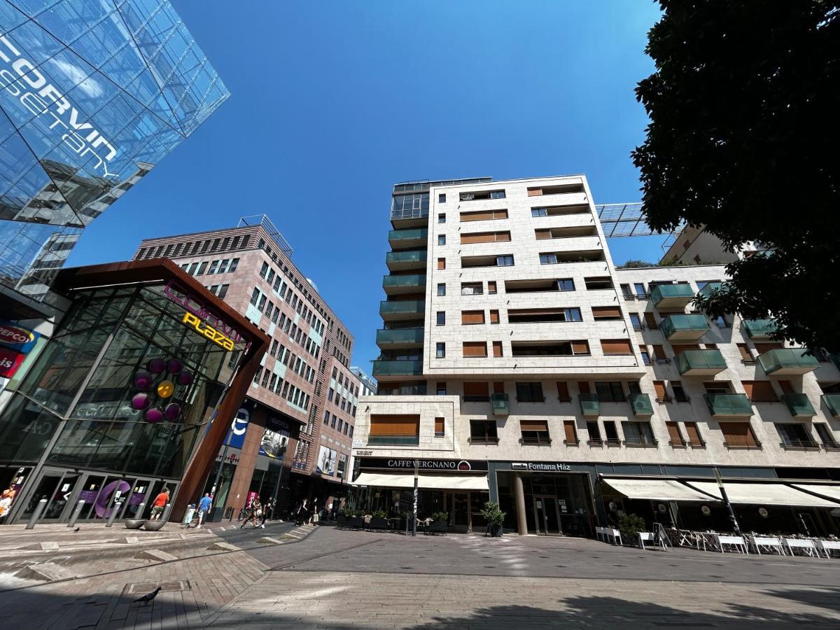 Corvin Boutique Apartment Parking In The Plaza Boedapest Buitenkant foto